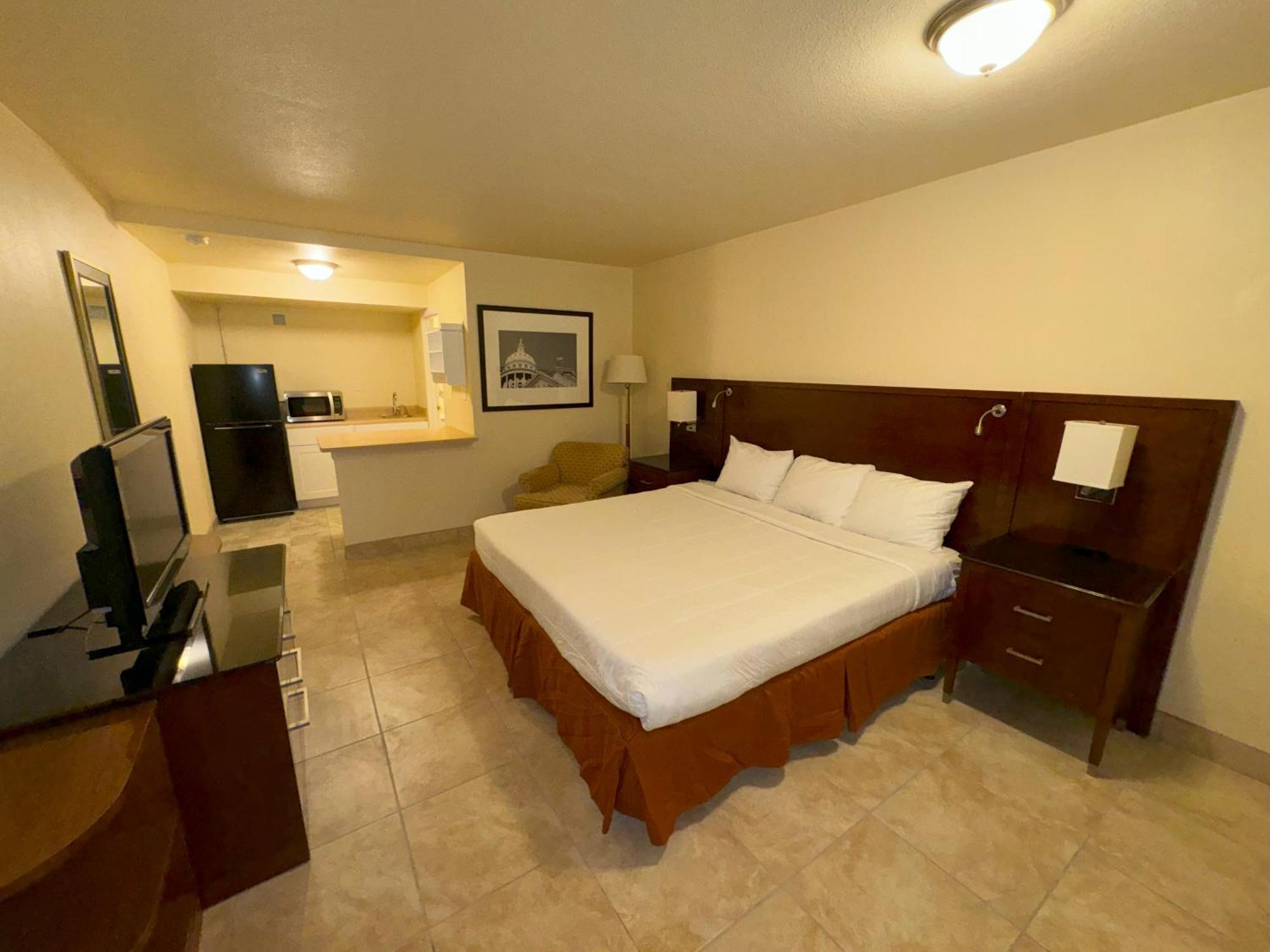 Big Chile Inn & Suites لاس كروسيس، نيومكسيكو المظهر الخارجي الصورة