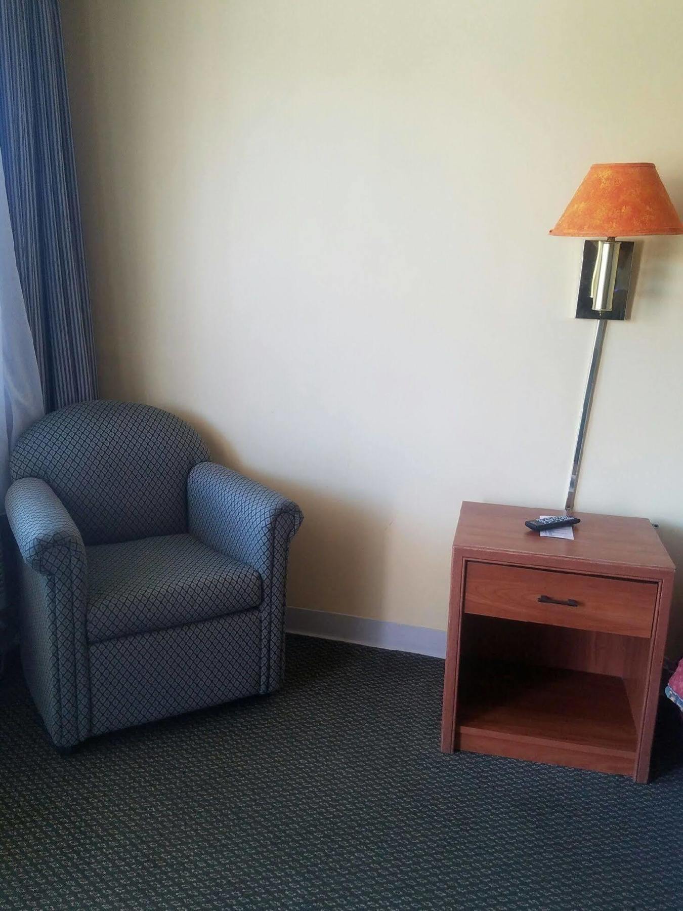Big Chile Inn & Suites لاس كروسيس، نيومكسيكو المظهر الخارجي الصورة